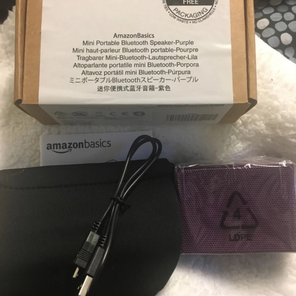 Portable Bluetooth speaker mini